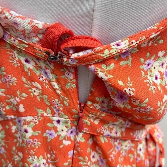 American Eagle Orange Ditsy Floral Scoop Neck Tie Waist Casual Mini Dress - Picture 5 of 9